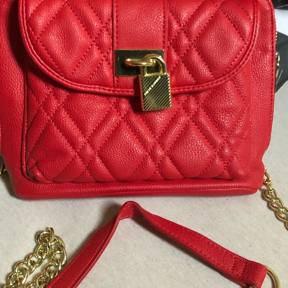 steve madden red purse